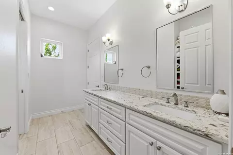 Bath - 103 William Tobin, Blanco, TX 78606 photo 5 of 6