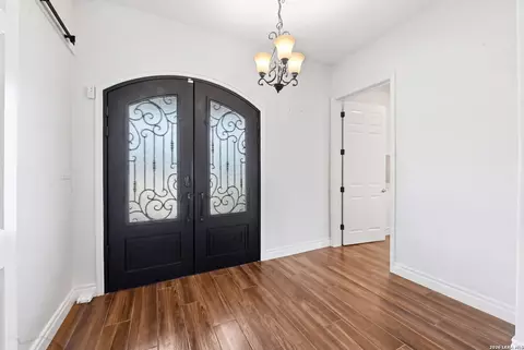 Entry Way - 103 William Tobin, Blanco, TX 78606 photo 2 of 2