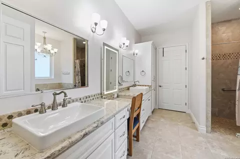 Bath - 103 William Tobin, Blanco, TX 78606 photo 4 of 6