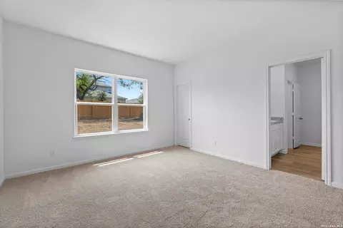Bedroom - 4331 Rocky Neck Cv, Von Ormy, TX 78073 photo 2 of 7