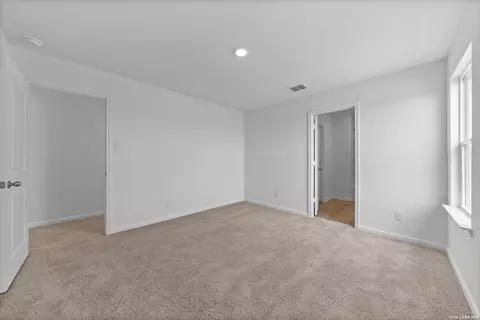 Bedroom - 4331 Rocky Neck Cv, Von Ormy, TX 78073 photo 4 of 7