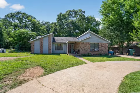 477 Hartt St, Garrison, TX 75946