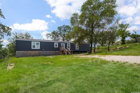 173 Rocky Ridge Dr #153, Poteet, TX 78065