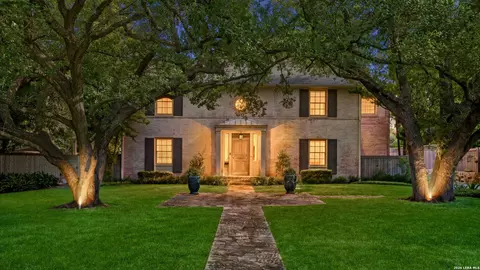 524 Terrell Rd, Terrell Hills, TX 78209