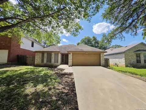 8423 Branch Holw, Universal City, TX 78148