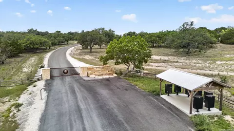 lot2 Oakwater, Fredericksburg, TX 78624