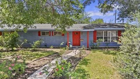 302 Redcliff, San Antonio, TX 78216