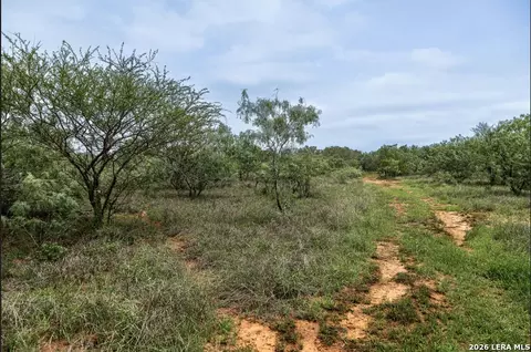 0 Cr 106, Floresville, TX 78114
