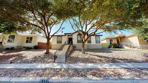 6127 Royal Rdg, San Antonio, TX 78239