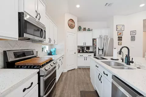 10315 Owl Woods, Schertz, TX 78154