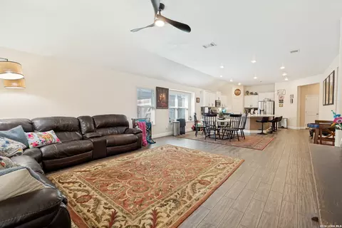 10315 Owl Woods, Schertz, TX 78154