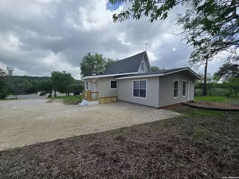 8251 Fm 2673, Canyon Lake, TX 78133