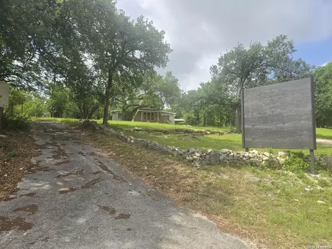 8251 Fm 2673, Canyon Lake, TX 78133
