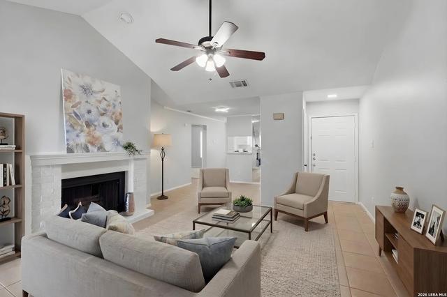 4212 Medical Dr #1106, San Antonio, TX 78229