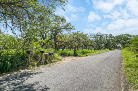 230 Private Road D65, Poteet, TX 78065