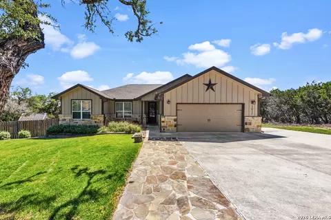Exterior - 1017 Burning Tree, Spring Branch, TX 78070 photo 4 of 14