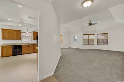 123 River Park Dr, Luling, TX 78648 photo 6