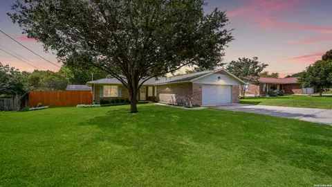 1609 Heather, New Braunfels, TX 78130