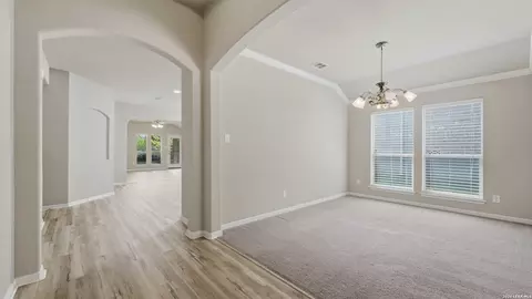 6069 Covers Cv, Schertz, TX 78108