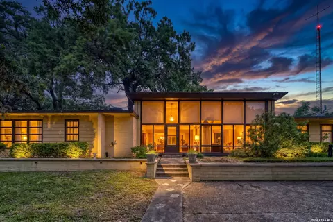 19967 Tx- 127, Sabinal, TX 78881