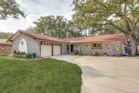 5819 Dean Martin St, San Antonio, TX 78240