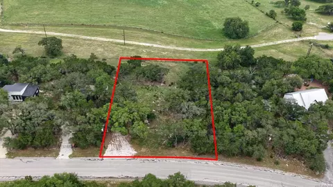 682 Winding River Ln, Spring Branch, TX 78070