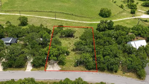682 Winding River Ln, Spring Branch, TX 78070