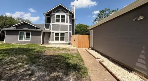 8416 Forest Ridge Dr, San Antonio, TX 78239