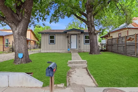715 W Vestal Pl, San Antonio, TX 78221