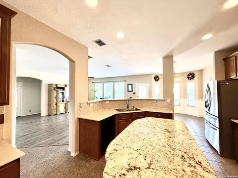 8139 Rockwell Vis, San Antonio, TX 78249