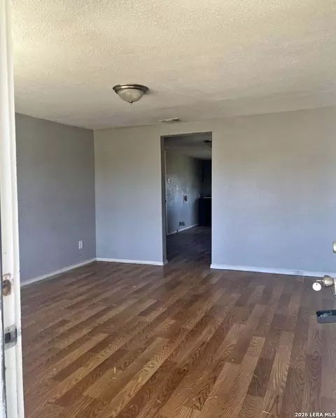 416 E Curtis, Dilley, TX 78017 photo 2