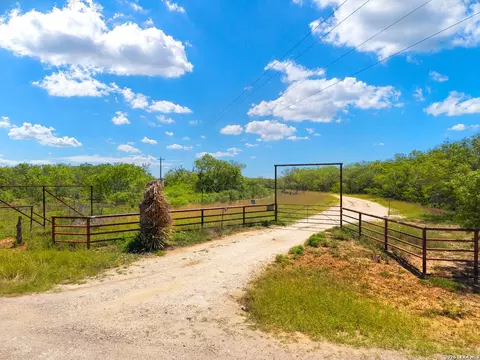 tbd Ralph Coughran, Pleasanton, TX 78064