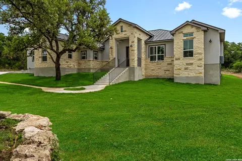 2440 Triple Peak, Canyon Lake, TX 78133
