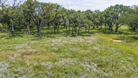 10400 Oakland Rd, San Antonio, TX 78240