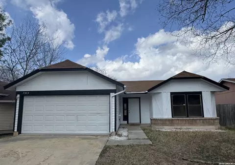 7919 Corona Rdg, San Antonio, TX 78244