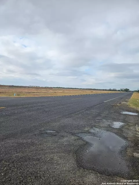 tbd Fm 463 Lot #11, Natalia, TX 78059