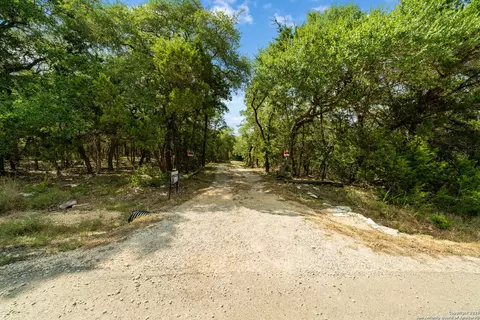 1775 Lost Trl, New Braunfels, TX 78132