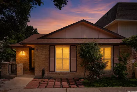 4919 Arbor Ridge Dr, San Antonio, TX 78228