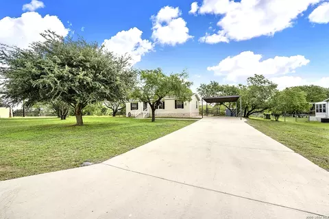 105 Pioneer Home, Seguin, TX 78155