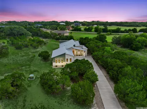 1108 Long Hollow Dr, Canyon Lake, TX 78133