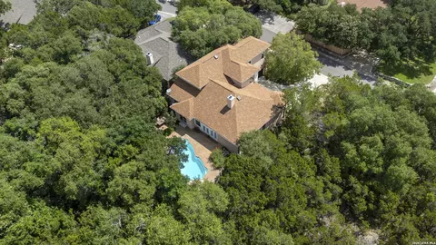 16411 Yaupon Vly, Helotes, TX 78023