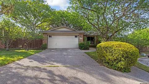209 Crystal Cyn, Universal City, TX 78148