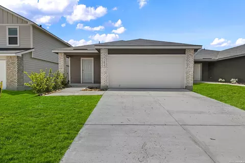 16039 Mahogany Way, Elmendorf, TX 78112