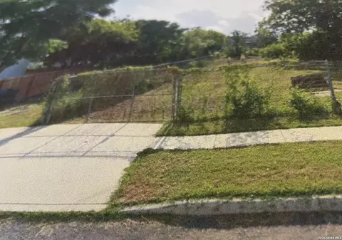314 S Olive St, San Antonio, TX 78203