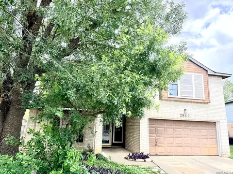 2812 Hidden Grove Ln, Schertz, TX 78154