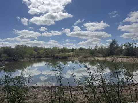 00 Dowdy, Kingsbury, TX 78638