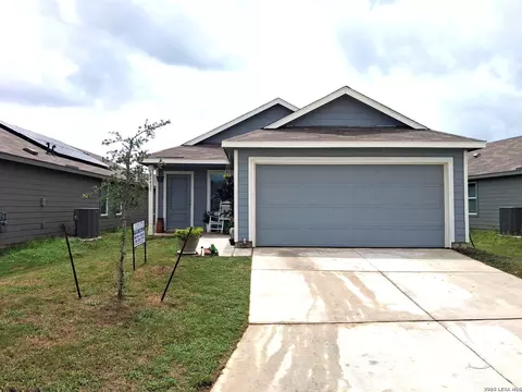 14820 Onyx Pl, Elmendorf, TX 78112