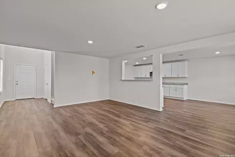 Living - 1237 Punta Mita St, Converse, TX 78109 photo 1 of 4