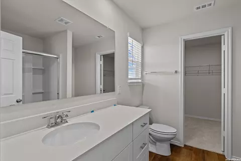 Bath - 1237 Punta Mita St, Converse, TX 78109 photo 3 of 3