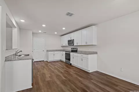 Kitchen - 1237 Punta Mita St, Converse, TX 78109 photo 3 of 3